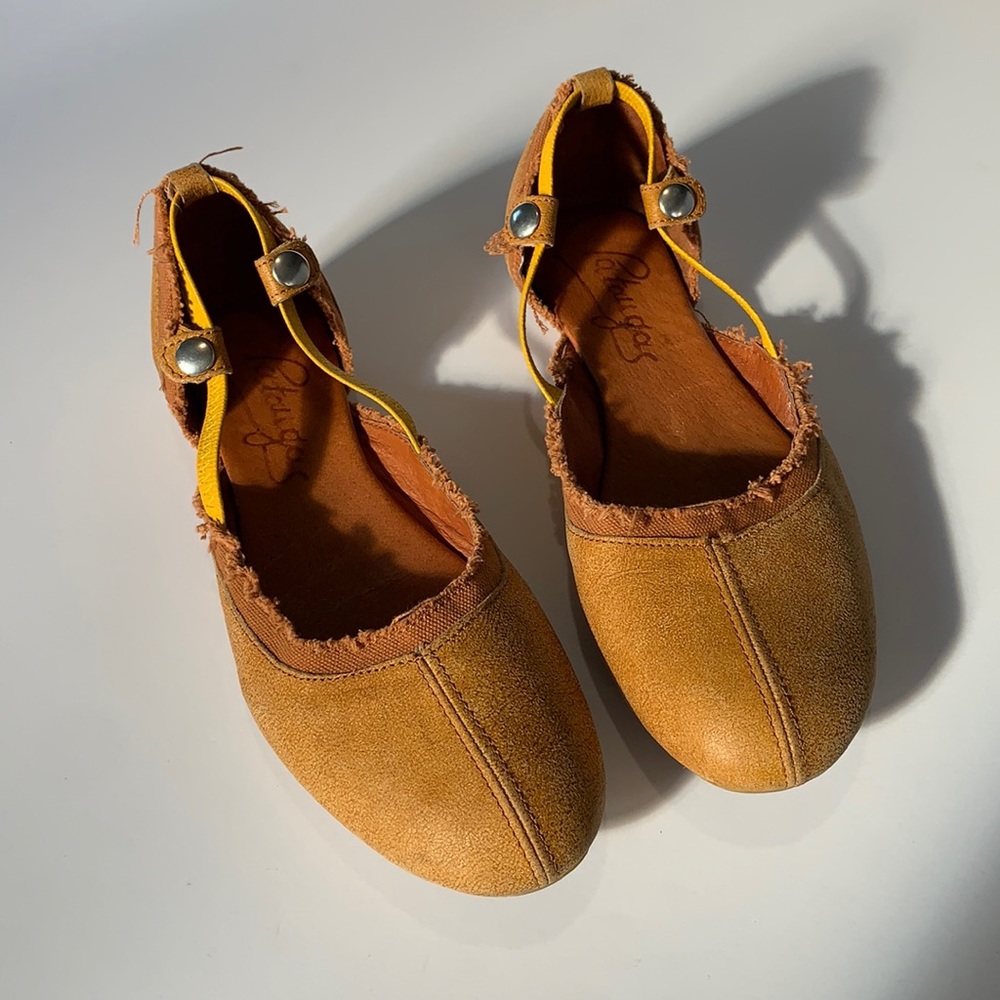 Pataugas leather & canvas flats strapped 37